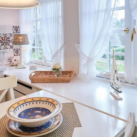 Luetje Hooge Apartament